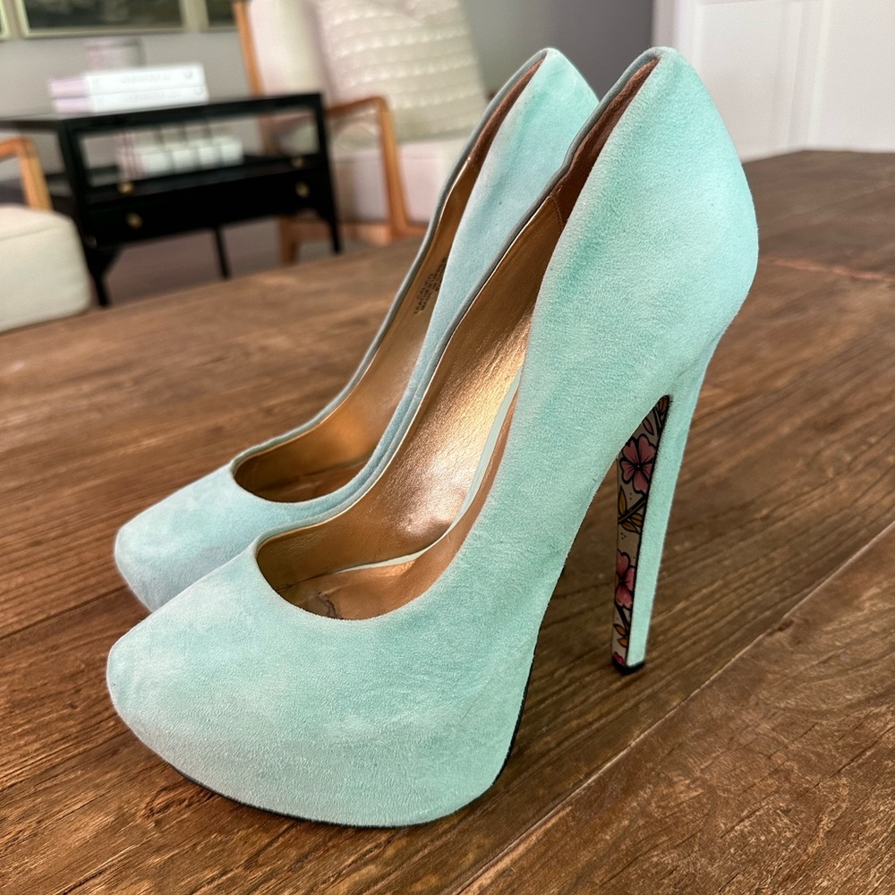 Taylor Says light blue suede platform heels stilettos